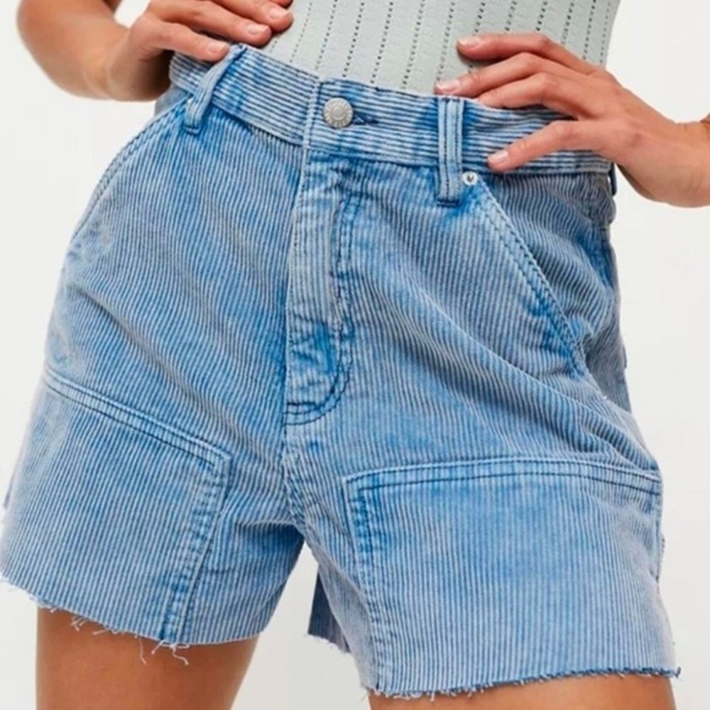 BDG Utilitarian Boho Fisherman Icy Blue Corduroy High Rise Short